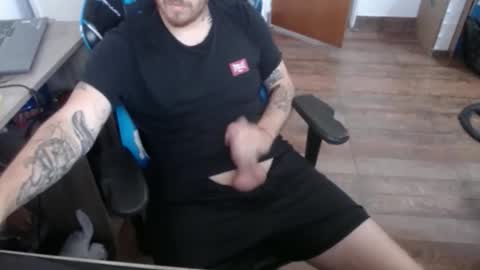 fredbkl2 online show from November 25, 2025, 8:09 pm