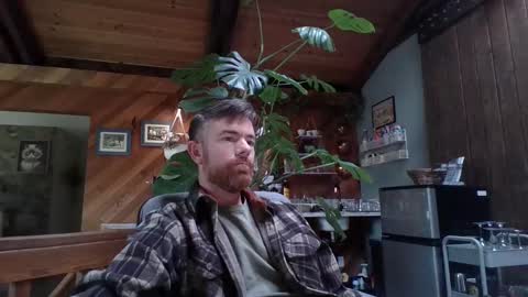 Snapshot of freddypj chatting on September 25, 2025, 9:29 pm Freddy online show from September 25, 2025, 9:29 pm