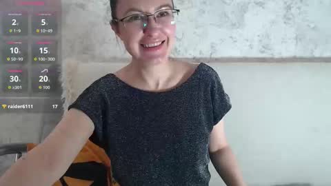 frederica_ online show from September 13, 2025, 9:31 am