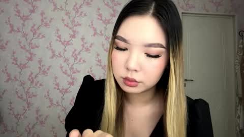 Elina online show from March 20, 2026, 5:45 am