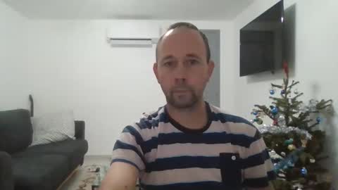 fredodu41 online show from December 7, 2024, 5:09 pm