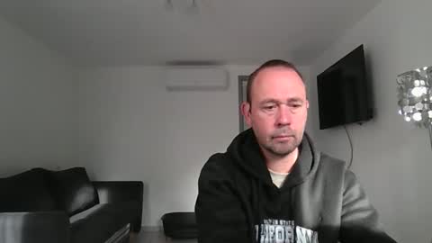 fredodu41 online show from April 10, 2026, 7:02 am