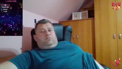 Snapshot of freeboy80180 chatting on March 1, 2025, 6:43 pm freeboy80180 online show from March 1, 2025, 6:43 pm