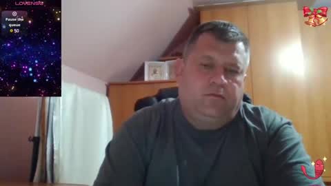 Snapshot of freeboy80180 chatting on March 7, 2025, 6:43 pm freeboy80180 online show from March 7, 2025, 6:43 pm