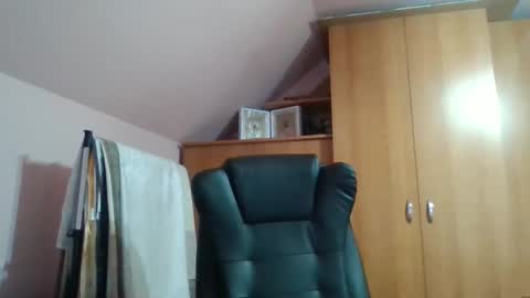 Snapshot of freeboy80180 chatting on September 9, 2025, 5:18 am freeboy80180 online show from September 9, 2025, 5:18 am