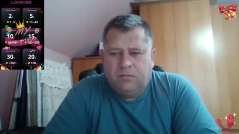 Snapshot of freeboy80180 chatting on December 20, 2025, 10:11 am freeboy80180 online show from December 20, 2025, 10:11 am