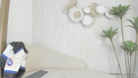 Snapshot of frehia_dimou chatting on February 4, 2026, 2:28 am Frehia online show from February 4, 2026, 2:28 am