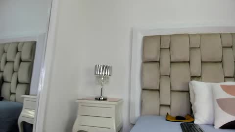 Frehia   online show from April 28, 2026, 12:21 pm