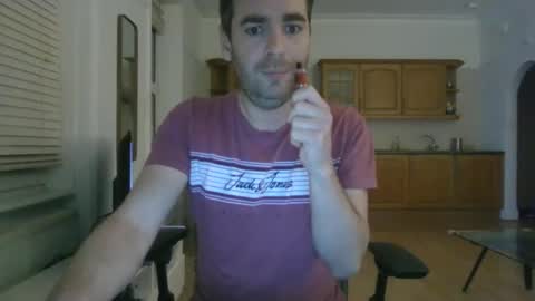 Snapshot of frenchbdmaninlondon chatting on December 23, 2024, 8:14 pm Horny Paul online show from December 23, 2024, 8:14 pm