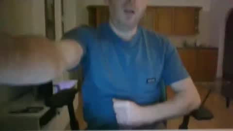 Snapshot of frenchbdmaninlondon chatting on December 26, 2024, 8:32 pm Horny Paul online show from December 26, 2024, 8:32 pm