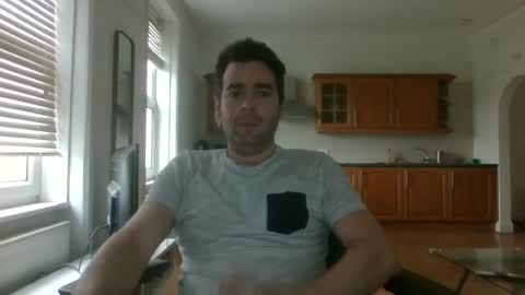 Snapshot of frenchbdmaninlondon chatting on February 12, 2025, 3:16 pm Horny Paul online show from February 12, 2025, 3:16 pm