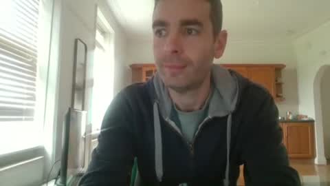 Snapshot of frenchbdmaninlondon chatting on October 16, 2025, 11:11 am Horny Paul online show from October 16, 2025, 11:11 am