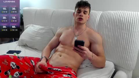 Snapshot of fresh_b1ood chatting on January 14, 2025, 10:34 pm Alex or Andrzej online show from January 14, 2025, 10:34 pm