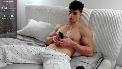 Snapshot of fresh_b1ood chatting on January 30, 2025, 6:10 pm Alex or Andrzej online show from January 30, 2025, 6:10 pm