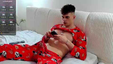 Snapshot of fresh_b1ood chatting on March 3, 2025, 10:42 pm Alex or Andrzej online show from March 3, 2025, 10:42 pm