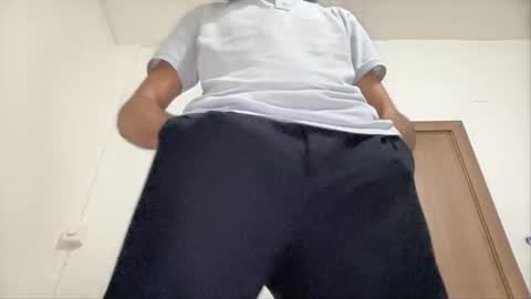 freshman  imonyou98 online show from November 11, 2025, 4:18 pm