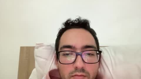 freshman  imonyou98 online show from November 12, 2025, 3:12 pm