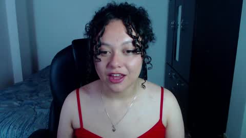 Snapshot of freud_x_louise1 chatting on December 20, 2024, 12:08 am Louise  online show from December 20, 2024, 12:08 am