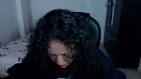 Snapshot of freud_x_louise1 chatting on January 27, 2025, 4:09 am Louise  online show from January 27, 2025, 4:09 am