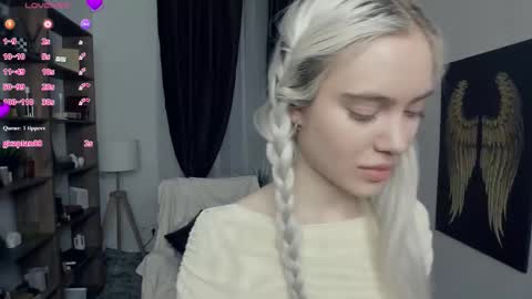 Freya online show from February 9, 2026, 7:07 pm