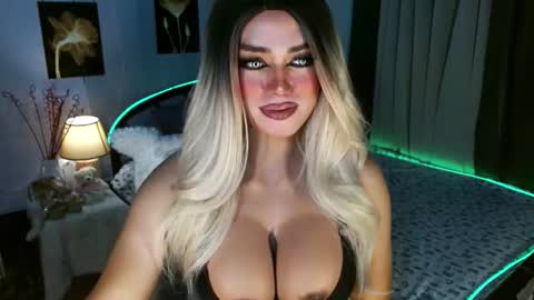 Miss Frea  online show from March 12, 2026, 2:12 pm