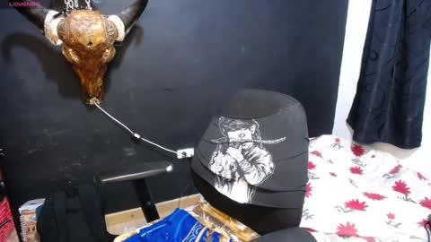 freyaa_sorceress online show from February 6, 2025, 4:31 am