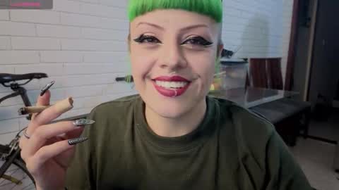 freyaa_sorceress online show from November 10, 2025, 5:39 am