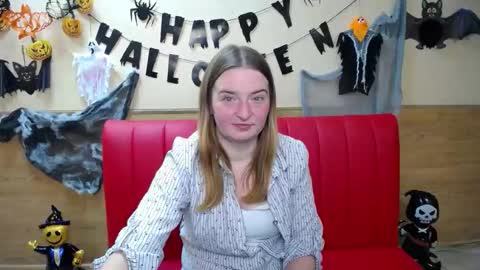 FreyaDak online show from November 3, 2025, 6:09 pm