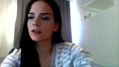 Freya online show from January 28, 2025, 1:27 pm