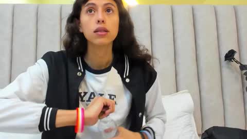 Snapshot of freyamoller chatting on February 12, 2025, 7:13 pm FREYA online show from February 12, 2025, 7:13 pm