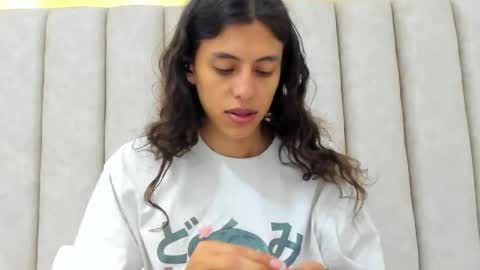 FreyaMoller  online show from April 14, 2026, 7:20 pm