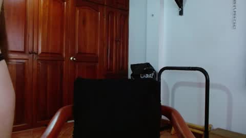 Snapshot of freyanatural chatting on September 9, 2025, 5:34 pm freyanatural online show from September 9, 2025, 5:34 pm