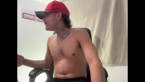 freyva_ online show from February 13, 2026, 3:46 am