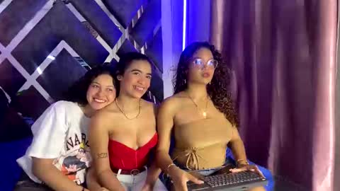 Frezzita online show from September 13, 2025, 7:57 pm