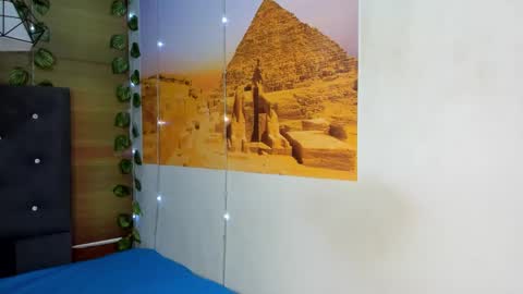 Frezzita online show from October 17, 2025, 8:00 pm