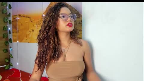 Frezzita online show from October 30, 2025, 7:14 pm