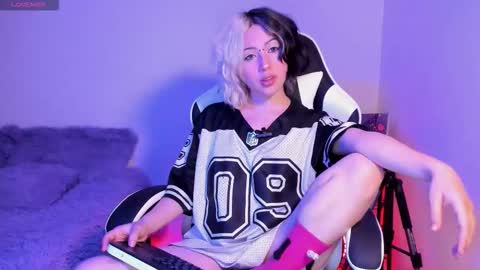 Snapshot of frida_lassi_ chatting on October 5, 2025, 11:02 pm frida_lassi_ online show from October 5, 2025, 11:02 pm