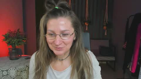 Frida Tander online show from January 8, 2025, 9:10 am