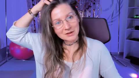 Frida Tander online show from February 17, 2025, 12:05 pm