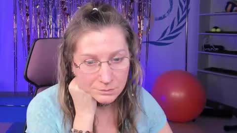 Frida Tander online show from February 24, 2025, 3:20 pm