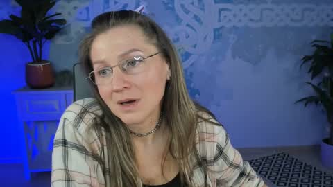 Frida Tander online show from March 7, 2025, 8:44 pm