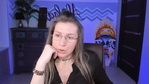 Frida Tander online show from March 8, 2025, 7:09 pm