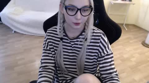 Lilith online show from February 27, 2025, 7:12 am