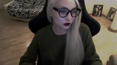 Lilith online show from October 23, 2025, 5:44 pm