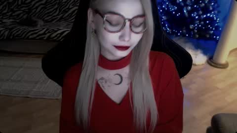 Lilith online show from December 18, 2025, 11:49 am