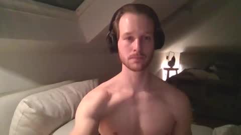 Snapshot of frozenyoga chatting on February 24, 2025, 9:20 pm frozenyoga online show from February 24, 2025, 9:20 pm