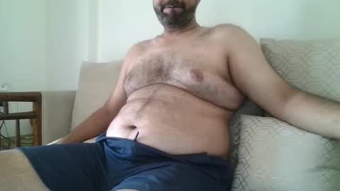 fruti loops  Bull online show from January 30, 2025, 6:03 am