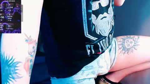          HEHIM  online show from November 17, 2025, 10:54 am