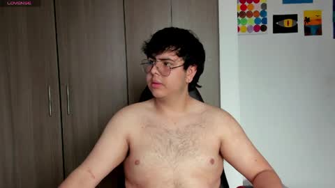 uwu online show from April 11, 2026, 7:29 pm