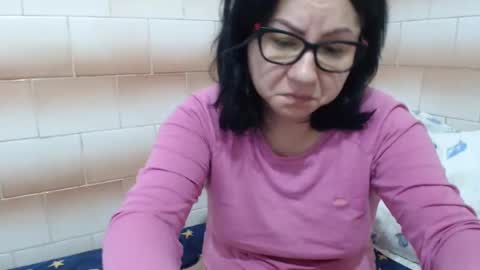 Snapshot of fuck_my_face chatting on January 3, 2025, 6:33 am Ella online show from January 3, 2025, 6:33 am